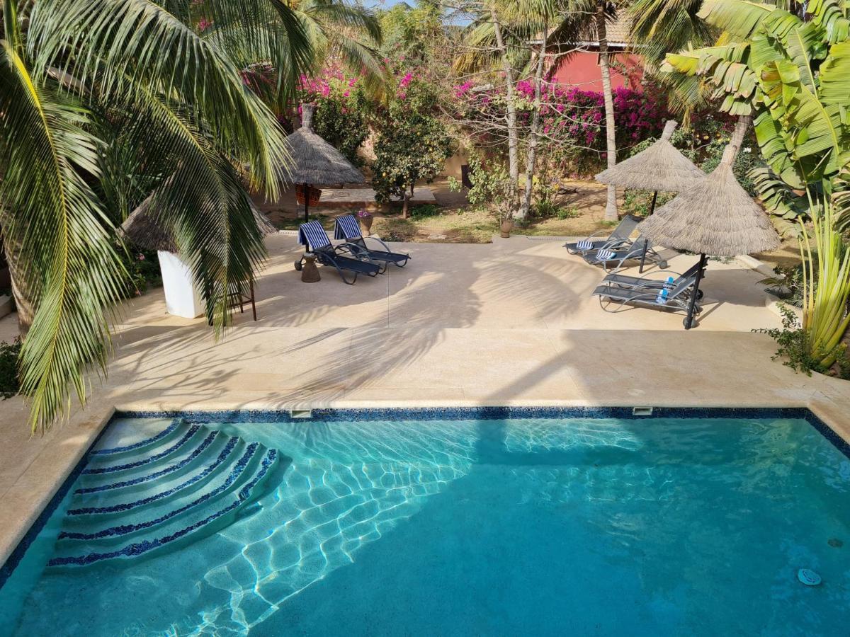Le Souimanga Bleu Saly Bed & Breakfast Bagian luar foto
